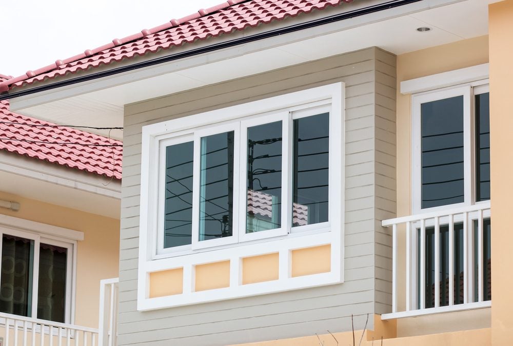 Noise-Reducing-Windows-for-a-Calm-House-1000×675